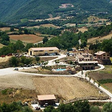 Il Vecchio Gelso Villa Fabriano Luaran gambar