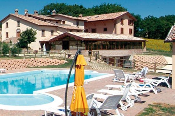 Il Vecchio Gelso Villa Fabriano Luaran gambar